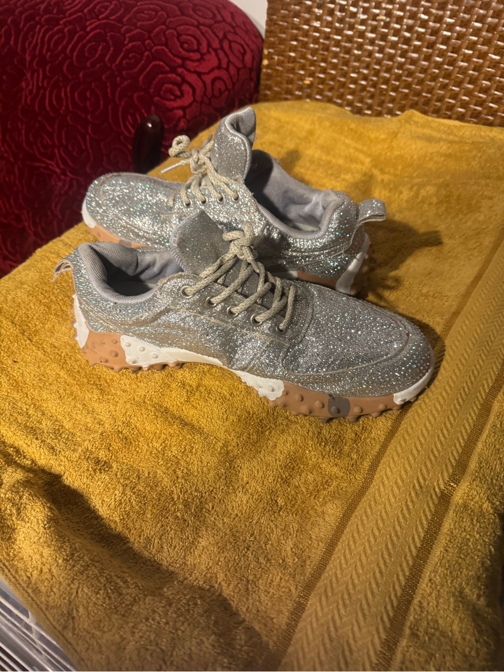 Women's Glitter Low-Top Sneakers - Silver Glitter